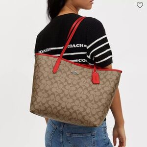 New Coach Large Tote❤️🤎